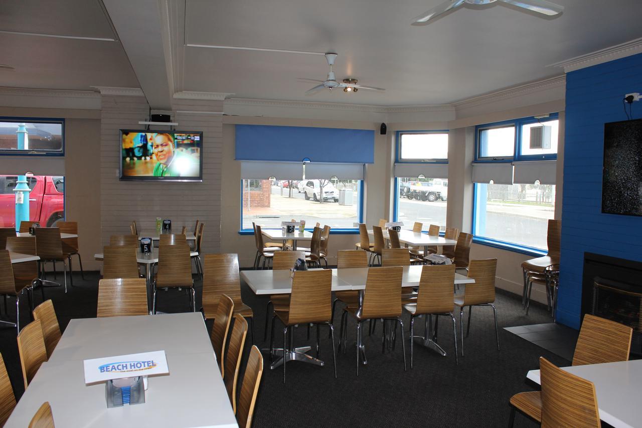 Beach Hotel Burnie Bagian luar foto