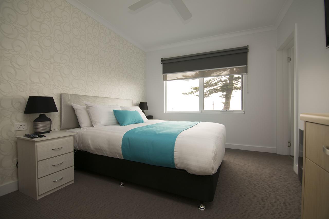 Beach Hotel Burnie Bagian luar foto