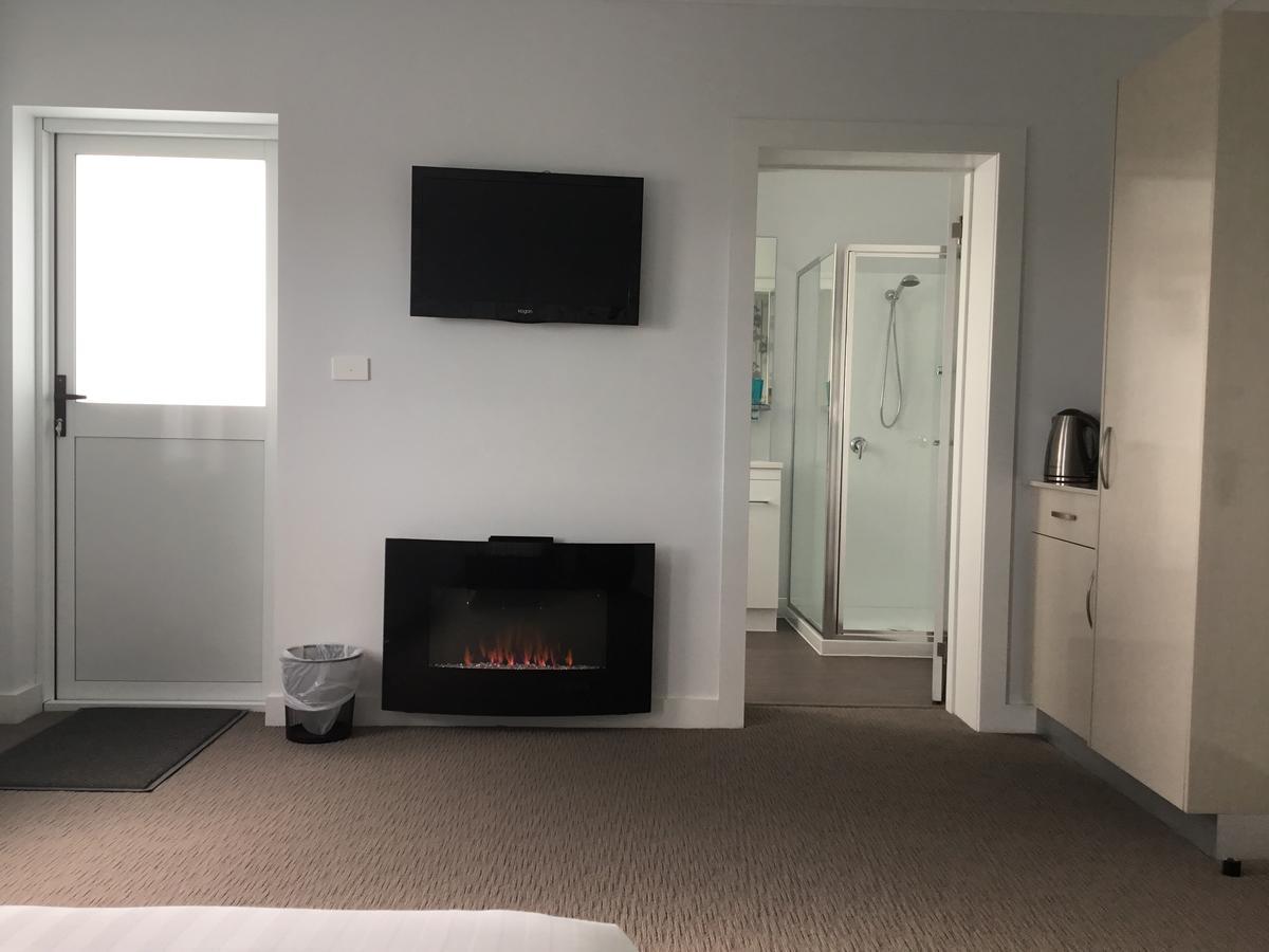 Beach Hotel Burnie Bagian luar foto